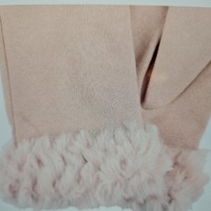 A Girl Thing Pink Fur-Trimmed Gloves